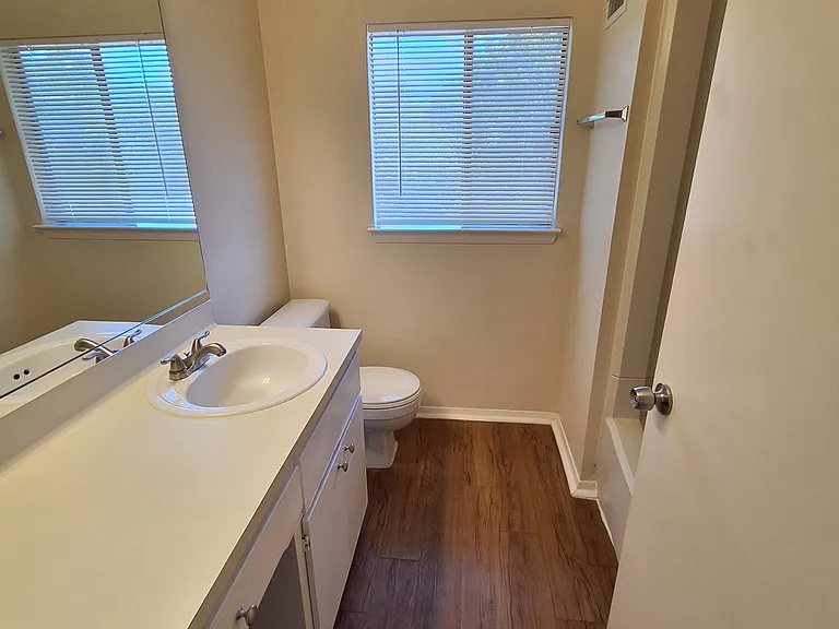 8207 Hood Cir #B — Photo 28