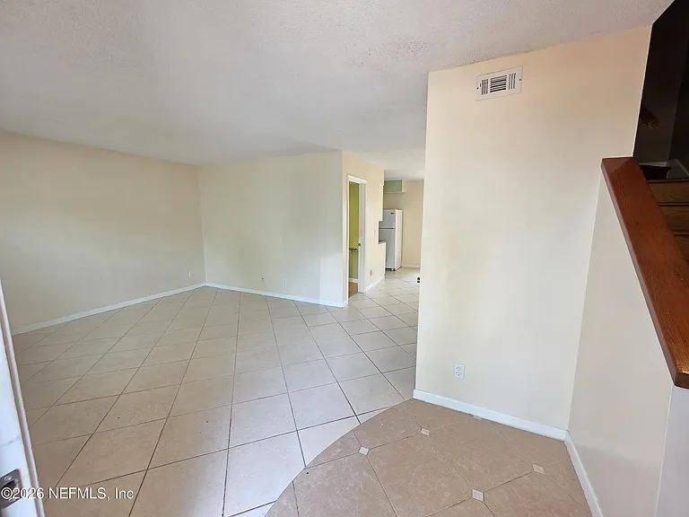 227 Kettering Ct — Photo 2