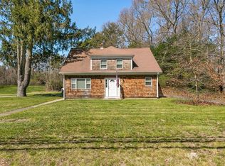 97 Middleboro Rd, East Freetown, MA 02717