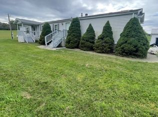 17609 Peoples Church Rd, Newcomerstown, OH 43832