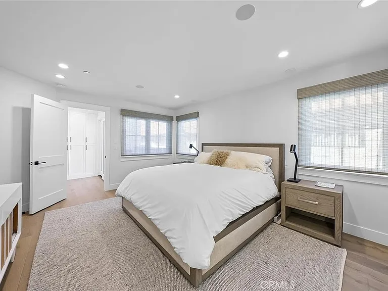 309 Crest Dr — Photo 13
