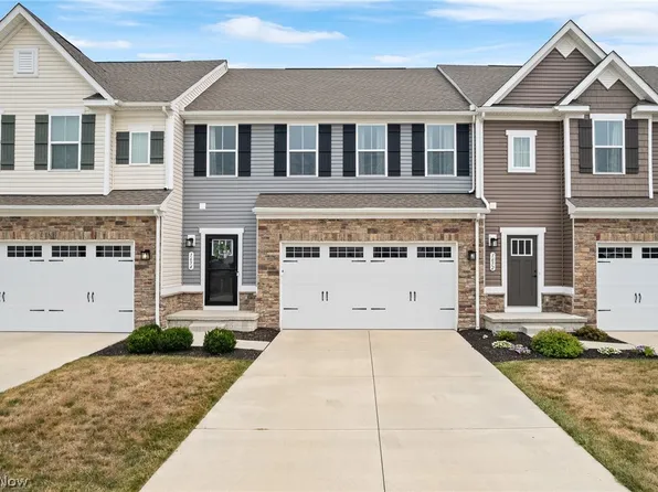 1654 Cypress Ct, Stow, OH 44224