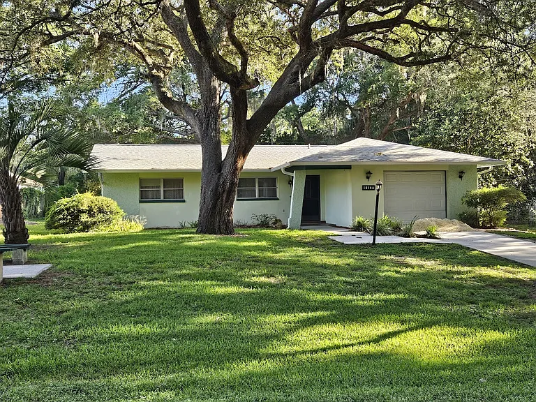 10144 N Academy Dr — Photo 1