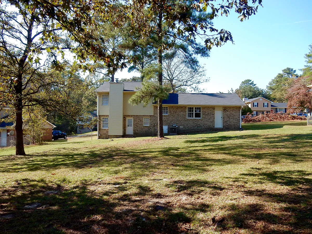 Building Photo - 1113 Oakstone Dr