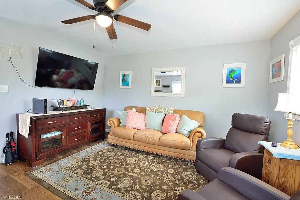 1 bed, 1.0 bath, 562 sqft, $1,150 — Photo 3