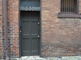 237 1/2 E Livingston Ave, Columbus, OH 43215
