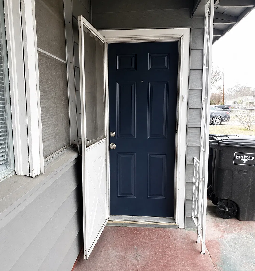 1 bed, 370 sqft, $900 — Photo 1