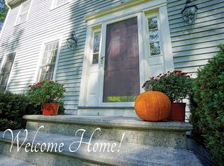 2 Bayberry Ln, Derry, NH 03038