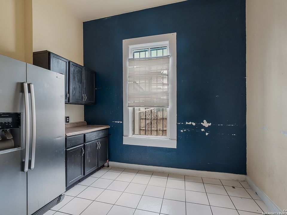 1st image of 2202 S Presa St
