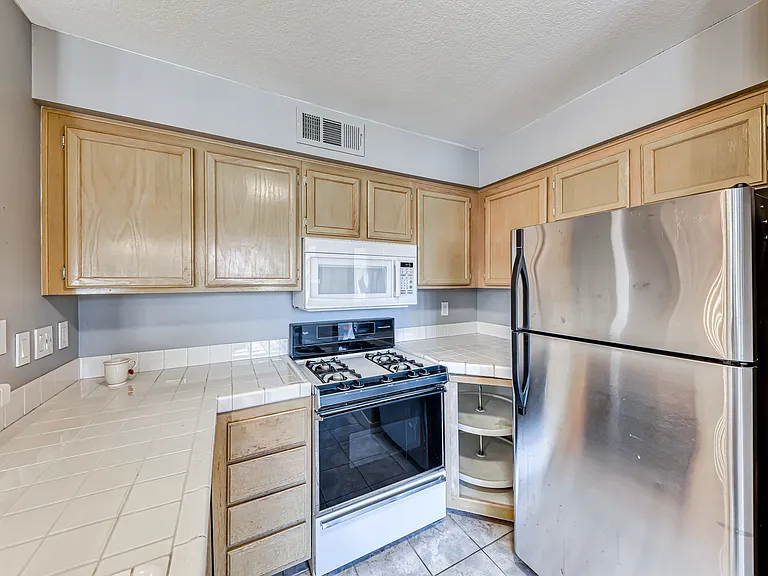 2251 Wigwam Pkwy #1921-1-1 — Photo 35