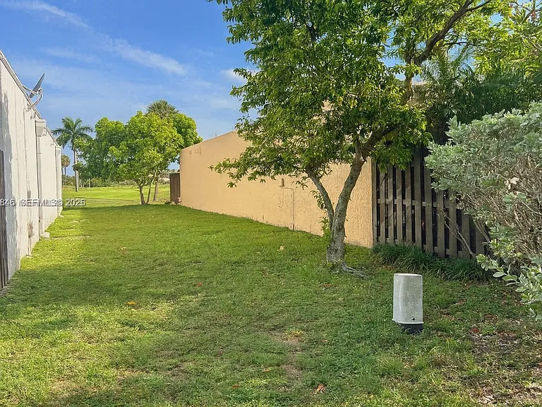 7441 Bay Hill Dr #7441 — Photo 9