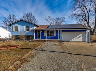 1512 N Harrison St, Litchfield, IL 62056
