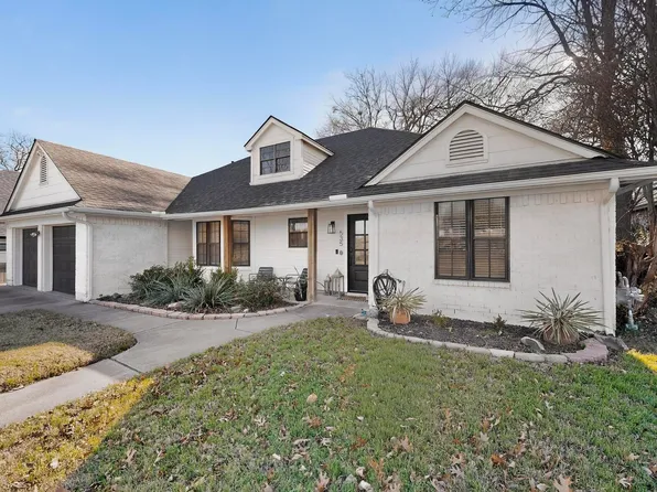 535 W Crossland Blvd, Grand Prairie, TX 75052