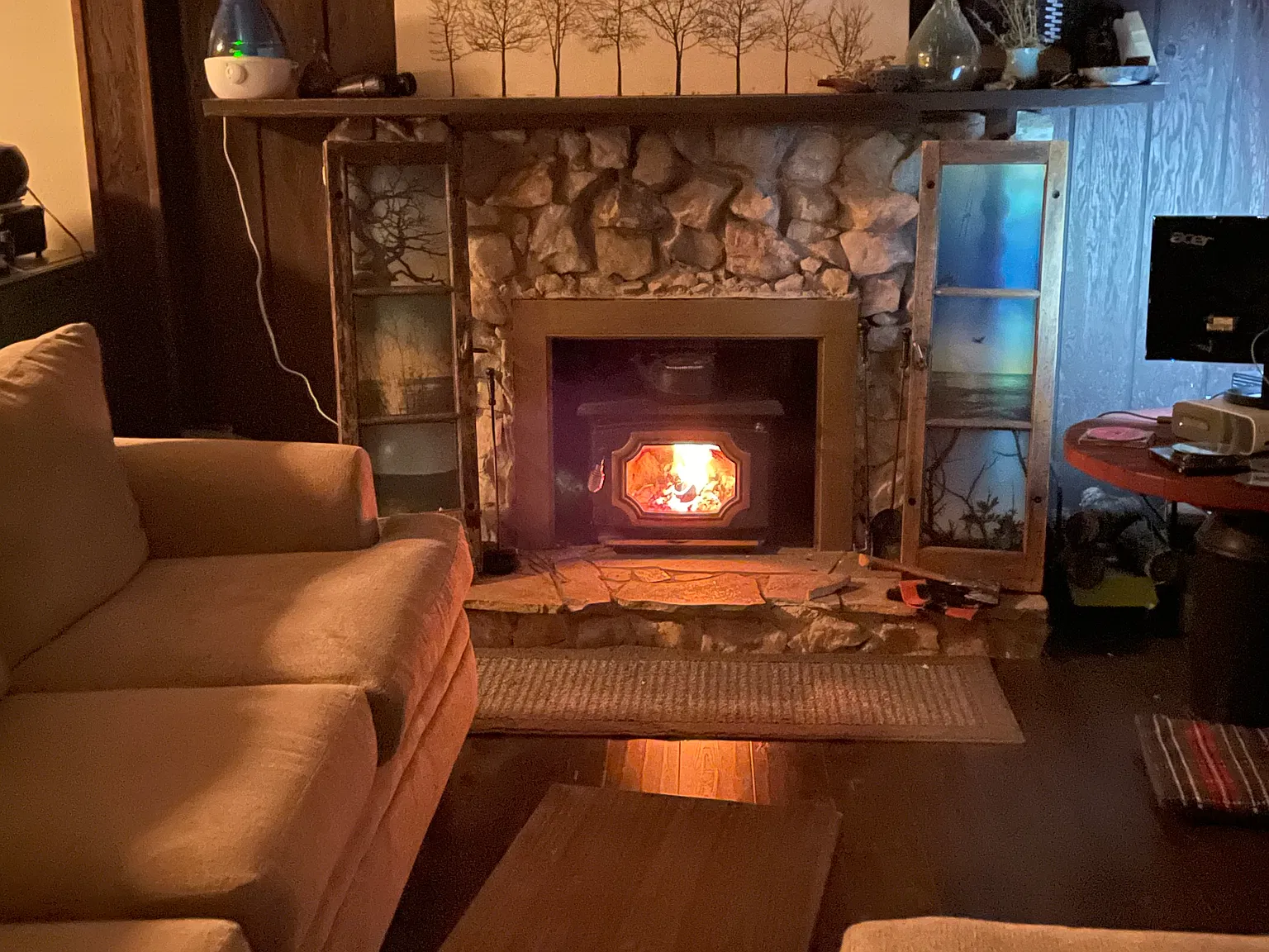 2 bed, 2000 sqft, $1,700 — Photo 2