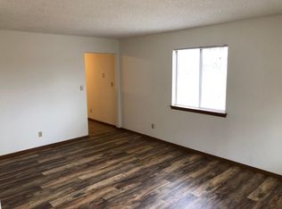 1001 SW Gerald Ln, Topeka, KS 66615