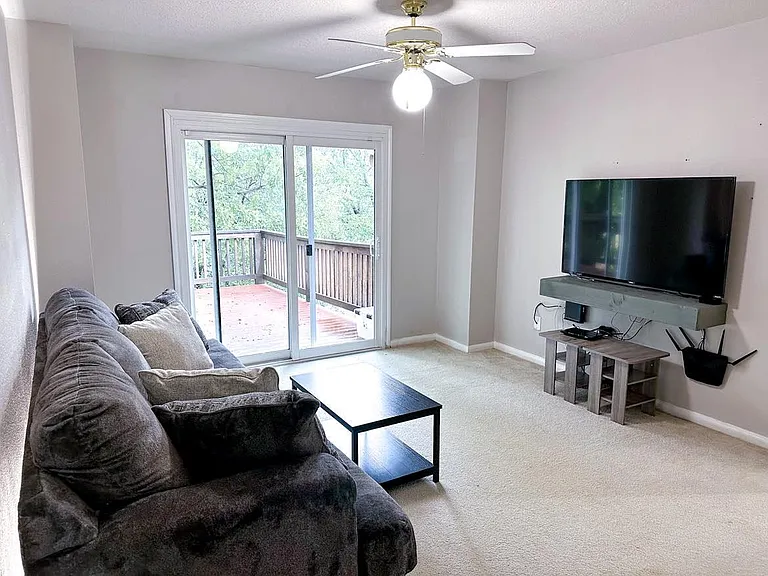 11321 Avering Ln — Photo 11