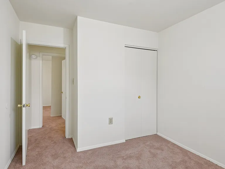 Howard Hills Rental Townhomes and Duplexes — Photo 129