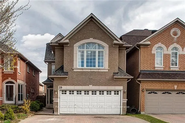 5 bed, $4,200 — Photo 1