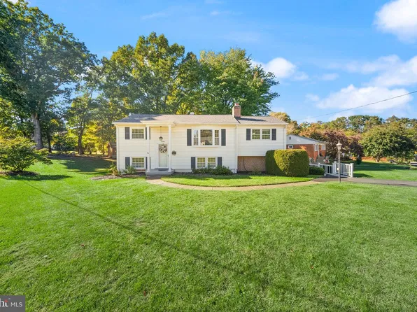 8156 Claremont St, Manassas, VA 20110