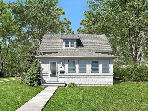 14 Chichester Avenue, Center Moriches, NY 11934