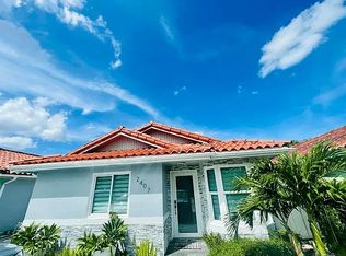 2407 W 73rd Pl, Hialeah, FL 33016