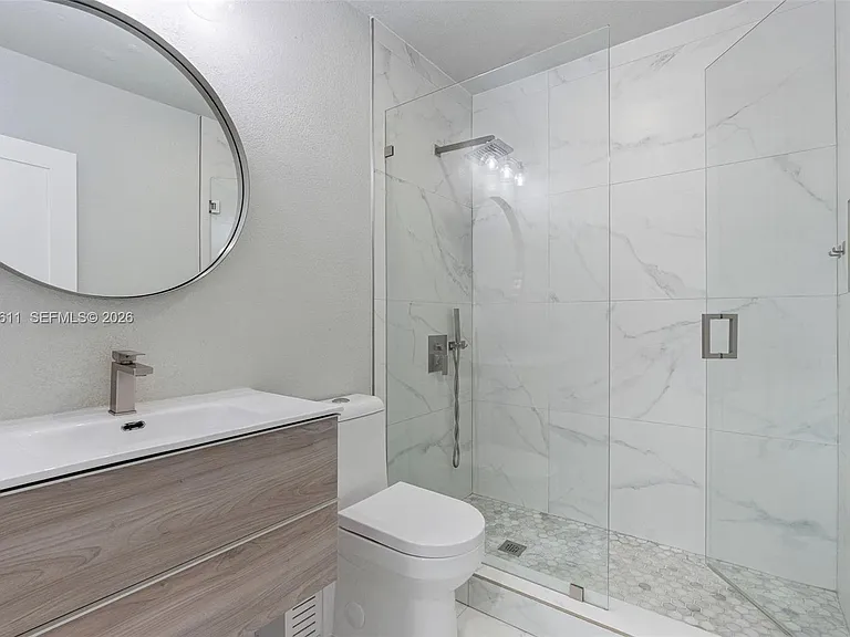 1025 Sylvania Blvd — Photo 13