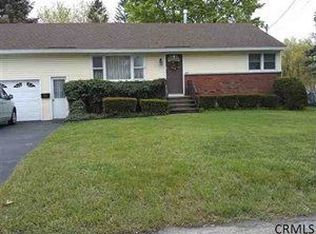 522 Chiswell Rd, Schenectady, NY 12304