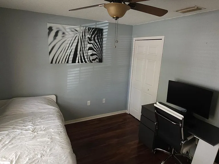 3926 Constantine Loop — Photo 30