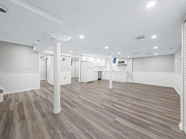 162 Walton Dr #BASEMENT — Photo 6