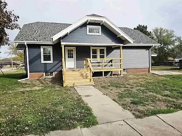 508 7th St, Edgar, NE 68935