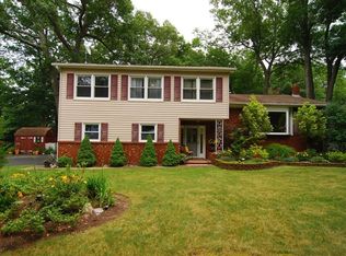 9 Cliff Ct, Succasunna, NJ