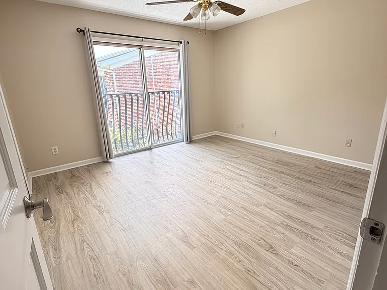 2200 S Palmetto Ave #D3 — Photo 10