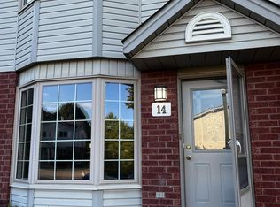 70 Chapman Ct #14, London, ON N6G 4Z4