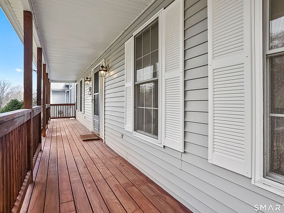 3rd image of 72 Perry Hill Road