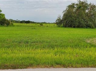 6093 Strafford Oaks Dr, Sebring, FL 33875