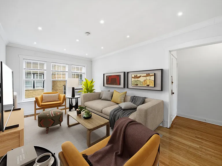 114 Clyde Ave — Photo 12