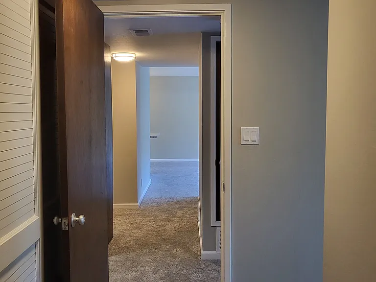 26 Hayward Ave #205 — Photo 22