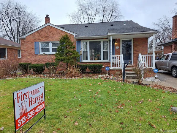 17330 Sumner, Redford, MI 48240