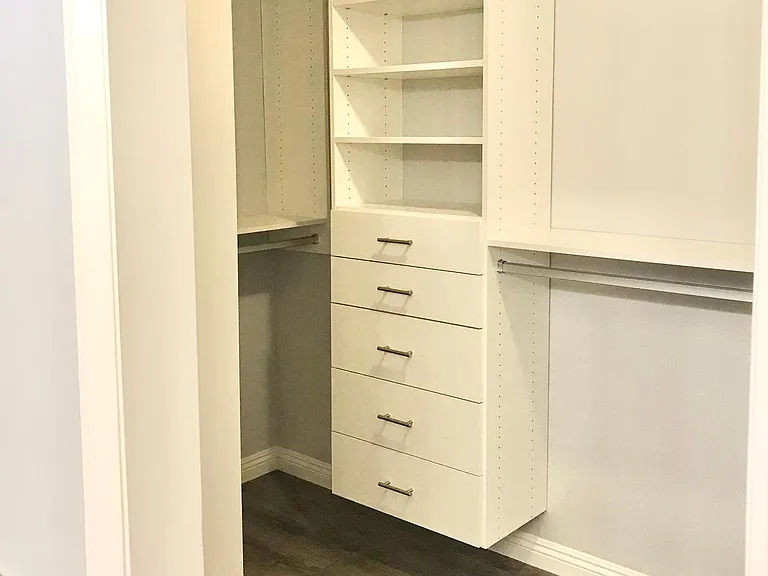 Walk-in closet