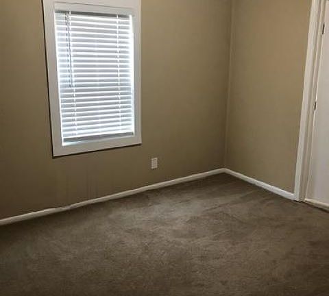 2nd image of 3921 Wiggins Dr