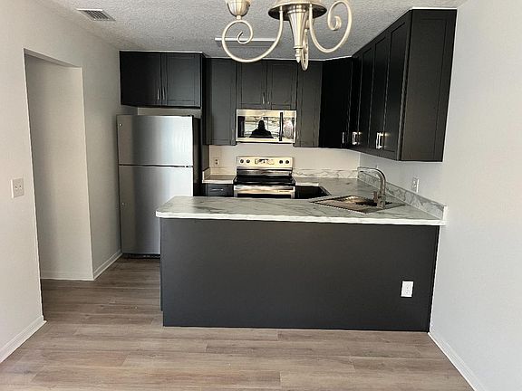 2nd image of 3234 Bloomingdale Villas Ct