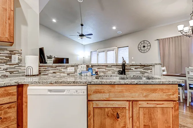 Tanglewood Dr — Photo 11