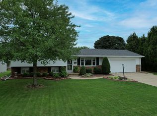 120 E 11th St, Pt Clinton, OH