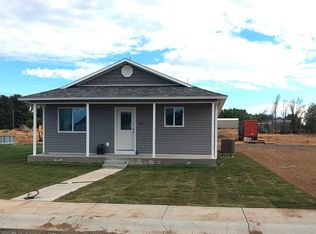 569 W 7th Ave, Wendell, ID 83338