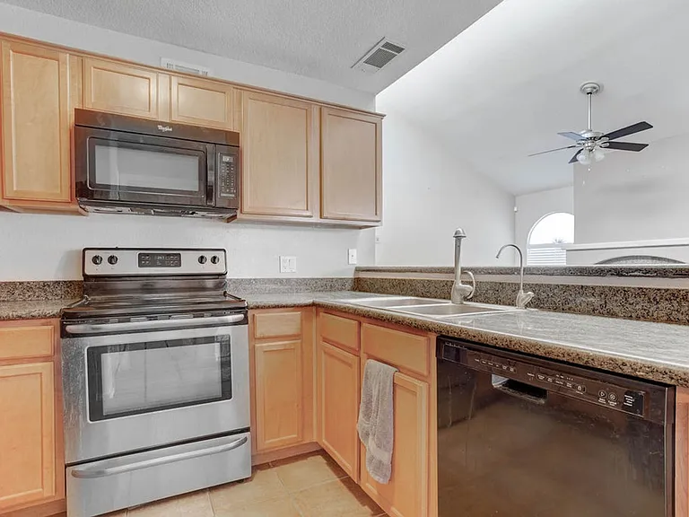 9325 W Desert Inn Rd #206 — Photo 9