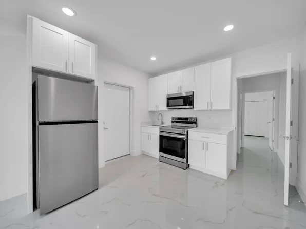 2413 Quentin Ave S, Lehigh Acres, FL