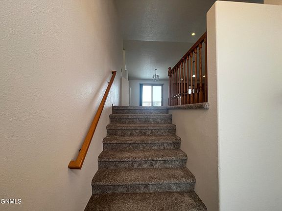 3rd image of 5036 39th Ave NW