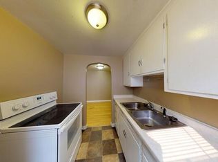 615 N 5th St APT 5, Bismarck, ND 58501