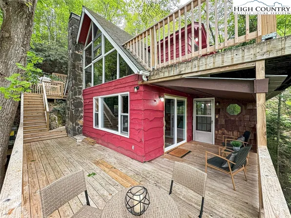 328 Laurel Trail, Fleetwood, NC 28626