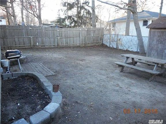 2nd image of 135 Moriches Ave